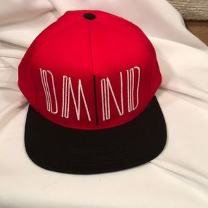 DIAMOND snap back hat NWOT
